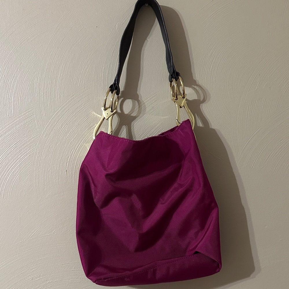 Chic Fuchsia Shoulder Bag